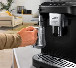 DELONGHI Magnifica EVO FEB 2921.B Garantie 3 Ans -DeLonghi Magasin 5 expresso broyeur feb29021b magnifica evo commande 1