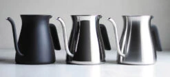 Bouilloire Traditionnelle Pour Over Mirror 90 Cl - KINTO -DeLonghi Magasin bouilloires kinto kettle pour over 1