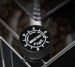 Moulin Expresso EUREKA Mignon Turbo Blanc Et Chrome Silent Range -DeLonghi Magasin eureka turbo blanc 3