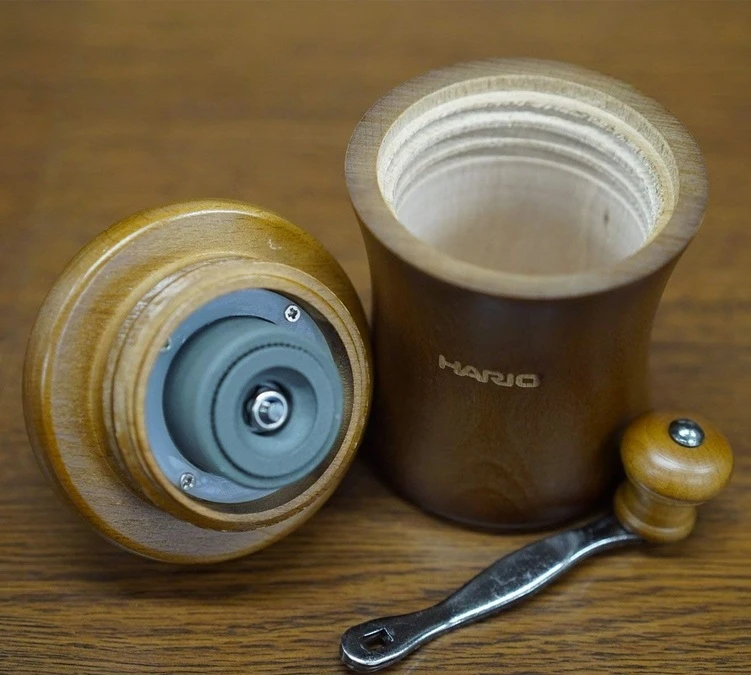 Moulin à Café Manuel HARIO Dome 2 Moulin à Café Manuel HARIO Dome – Image 2