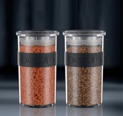 4 Bocaux Noirs - Conservation PC PRESSO - 25 Cl -BODUM 7 4 Bocaux Noirs - Conservation PC PRESSO - 25 Cl -BODUM -DeLonghi Magasin image secondaire boite 3.0