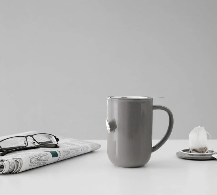 Mug Minima Wool Grey 50 Cl Avec Infuseur Inox - VIVA SCANDINAVIA 4 Mug Minima Wool Grey 50 Cl Avec Infuseur Inox - VIVA SCANDINAVIA – Image 4