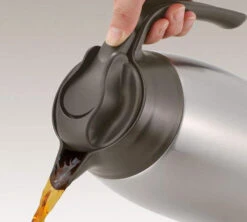 Carafe Hermétique THV Acier Inoxydable 1L - THERMOS 8 Carafe Hermétique THV Acier Inoxydable 1L - THERMOS -DeLonghi Magasin pichet thermos3 1