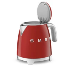 Mini Bouilloire SMEG Rouge - KLF05RDEU 0,8 L + Offre Cadeau -DeLonghi Magasin smeg minib rouge5