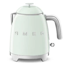 Mini Bouilloire SMEG - Vert D'eau - KLF05PGEU + Offre Cadeau