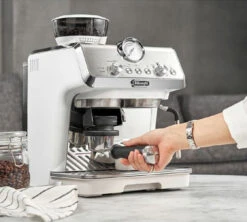Machine Expresso DELONGHI EC9155.W La Specialista Arte Blanche + Kit Barista -DeLonghi Magasin specialista arte white 5